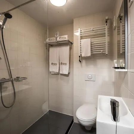 Hotel-restaurant Unicum Elzenhagen Пулдейк