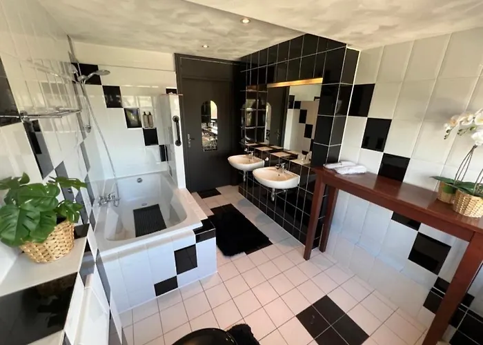 Elzenhagen 4* Poeldijk